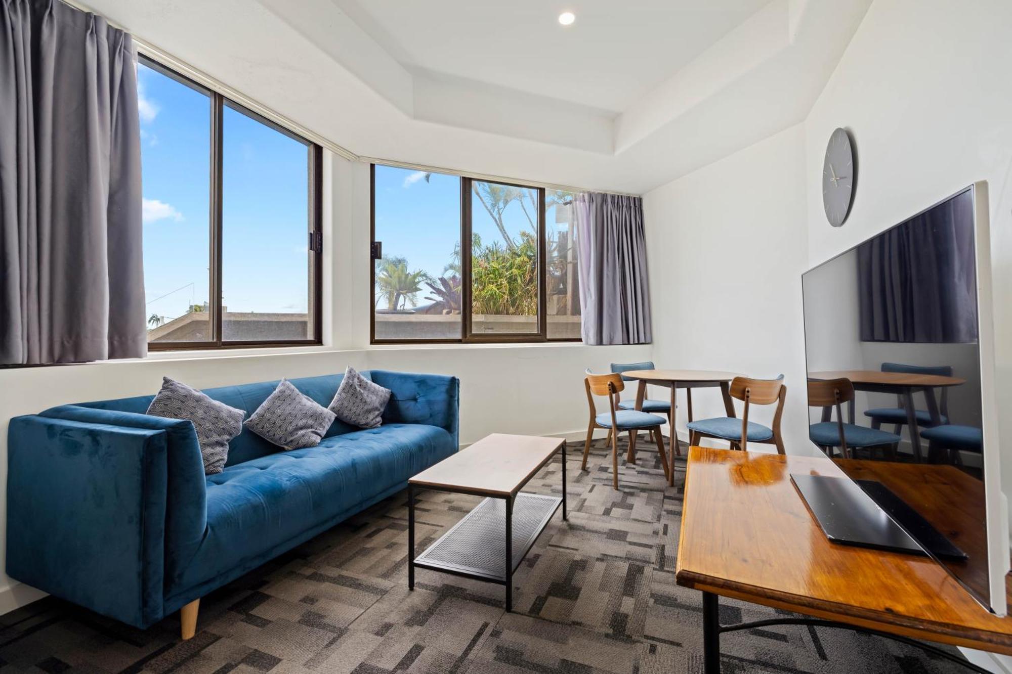 Tiki Hotel Apartments Surfers Paradise 黄金海岸 外观 照片